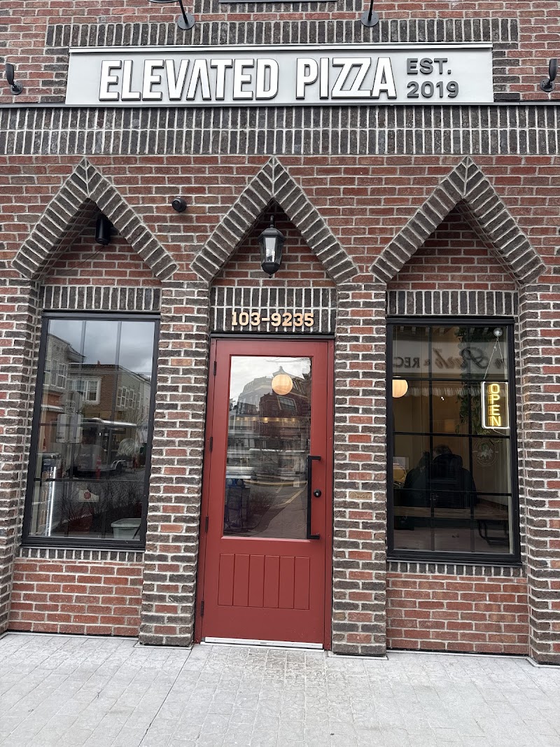 Elevated Pizza (District 1881)