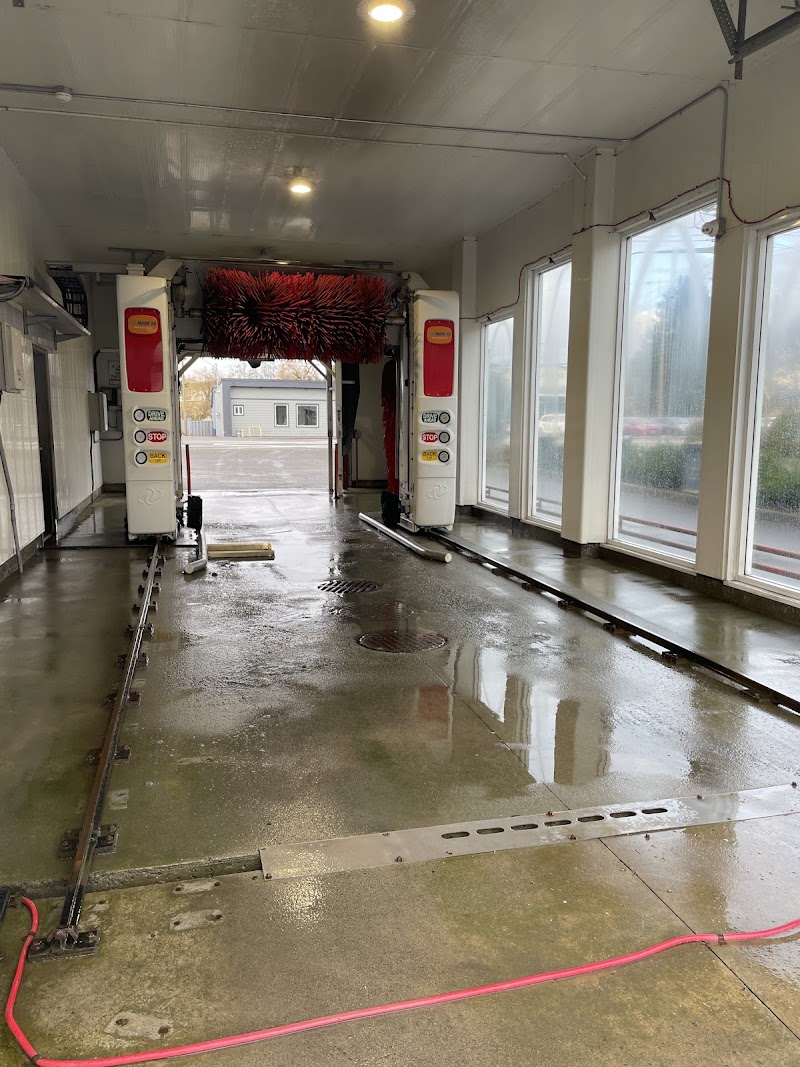 The Wave Carwash