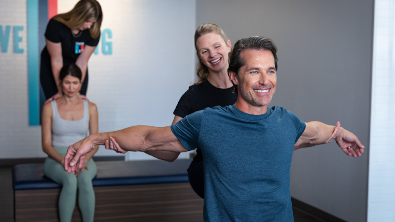 StretchLab Langley