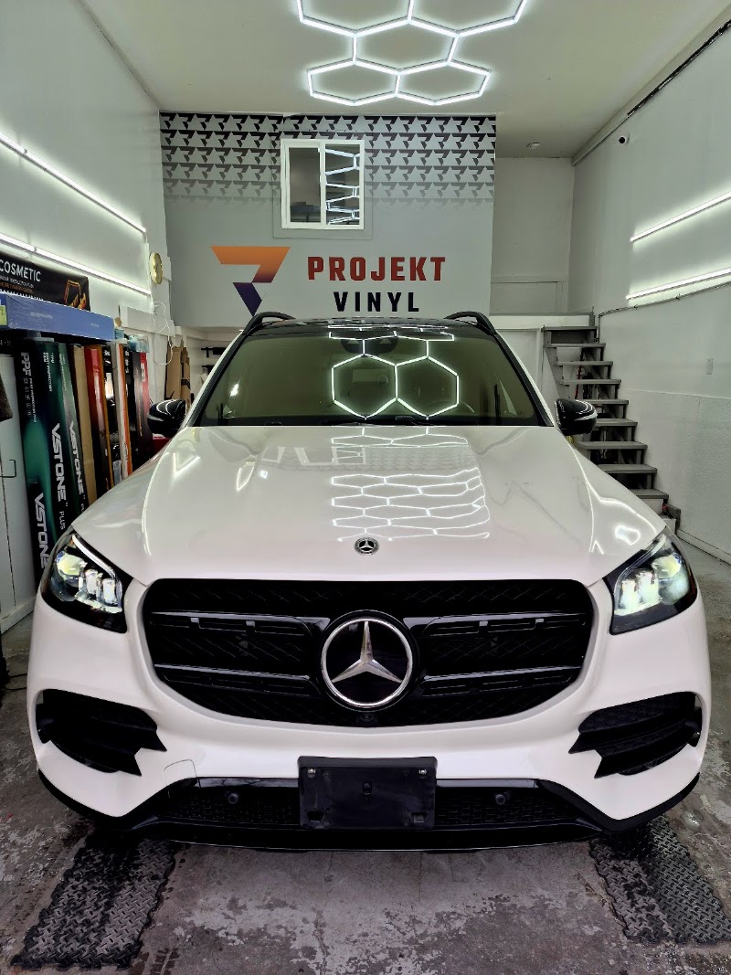 Projekt Vinyl - Detail Centre photo
