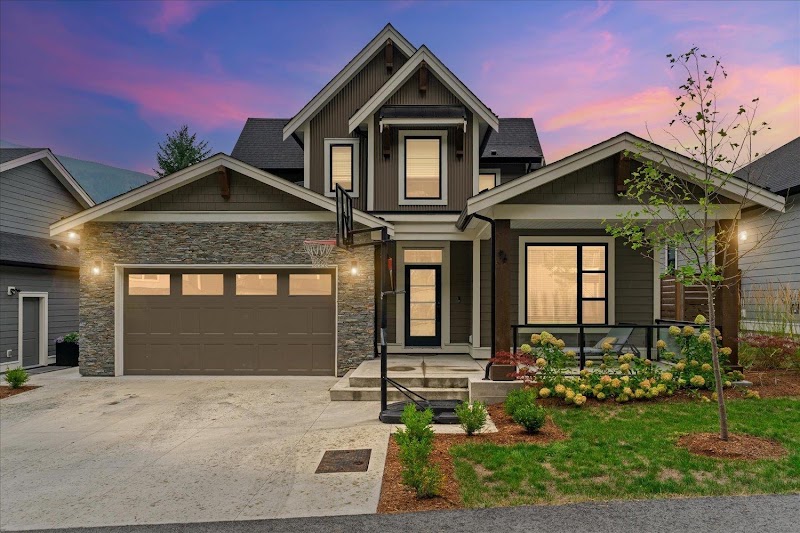 Sabrina vandenBrink Personal Real Estate Corporation