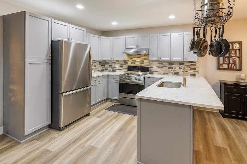 Kitchen Makeovers photo