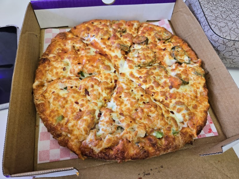 Maple Leaf Pizza