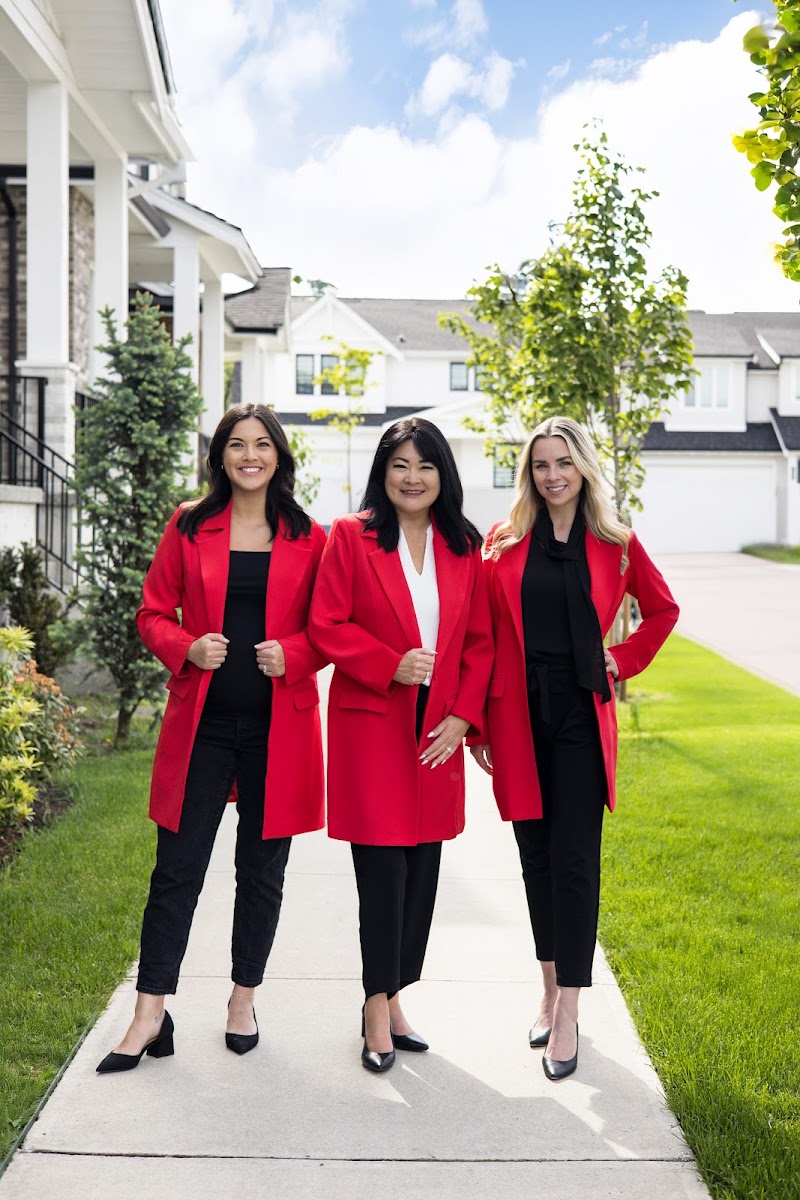 Phillips & Munro Real Estate Team - RE/MAX Treeland