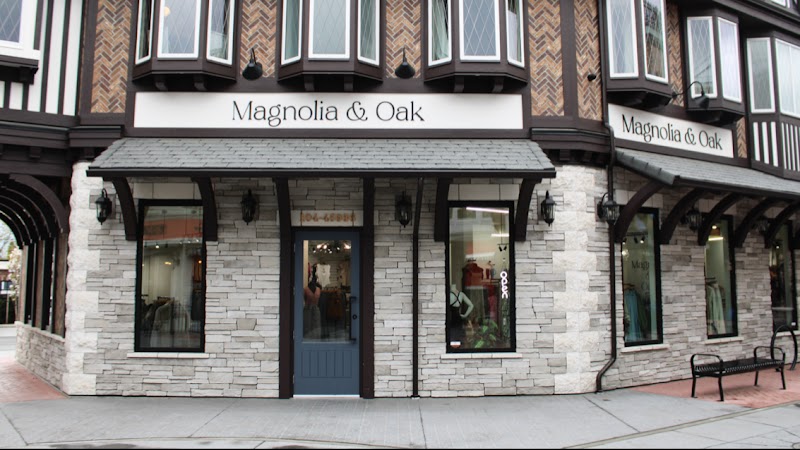 Magnolia & Oak