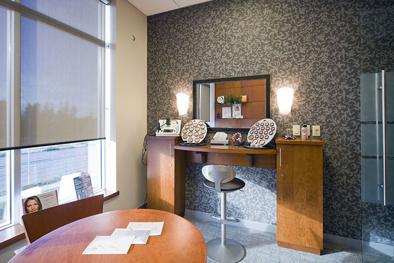 YES Medspa & Cosmetic Surgery Centre: Dr. Mathew Mosher photo