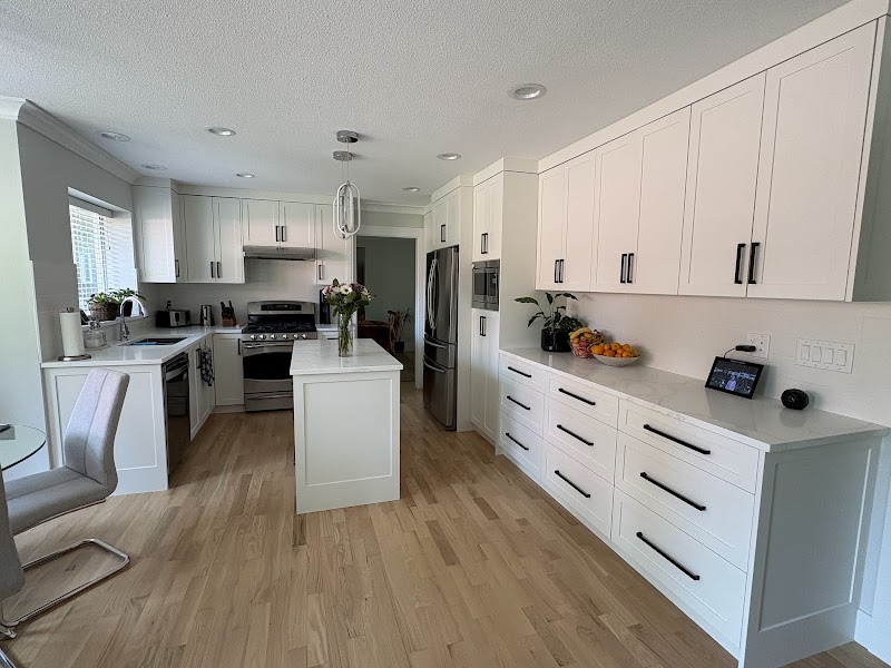 Bojan High End Kitchens Inc. photo