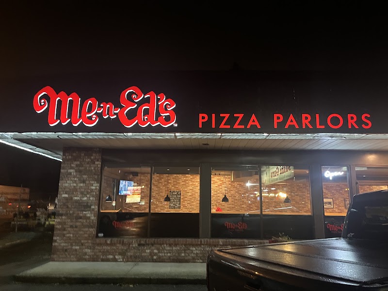 Me-n-Ed's Pizza Parlors